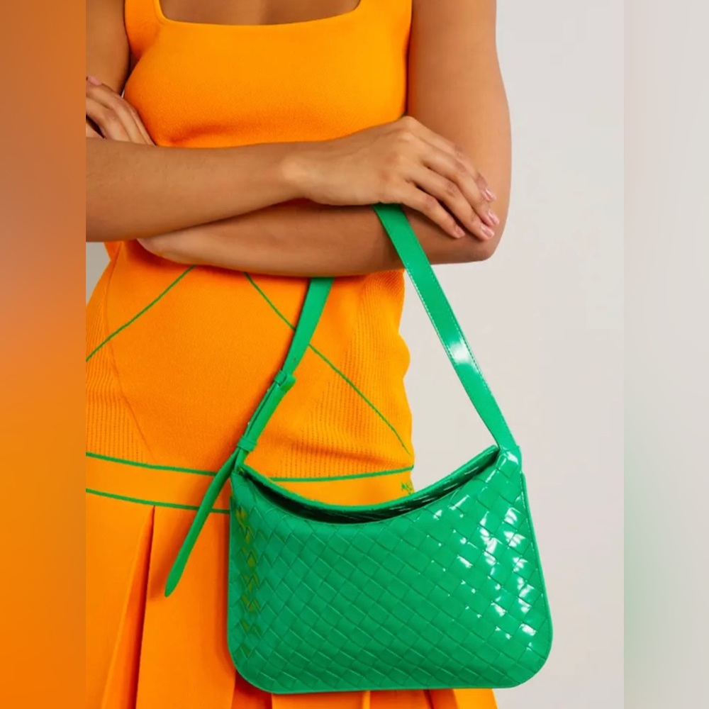 BRAND NEW BOTTEGA VENETA GREEN INTRECCIATO WEAVE SHOULDER LEATHER BAG PURSE